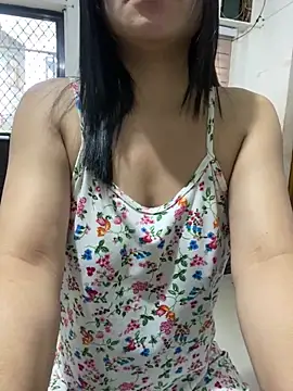 wildpussycat69 online show from February 5, 1:32 am