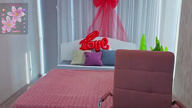 LuluChiiii online show from February 23, 10:45 am