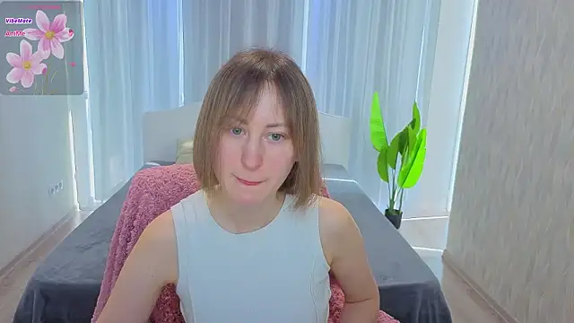 LuluChiiii online show from March 9, 11:03 am