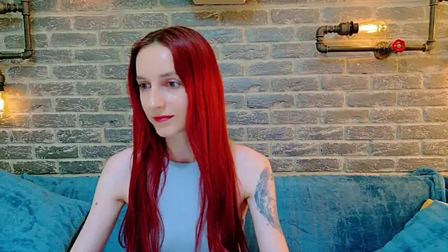 Julia Jae online show from July 8, 5:56 am