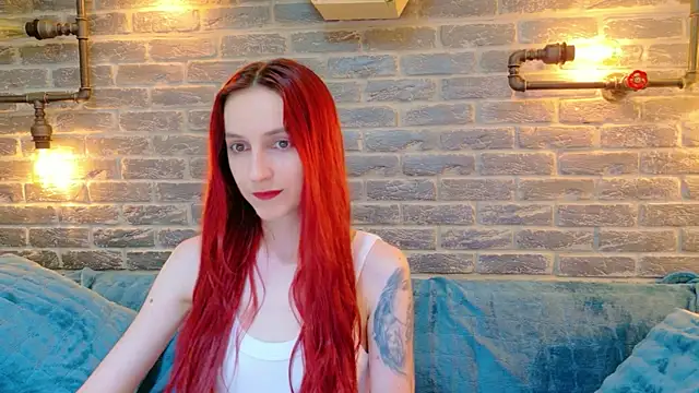 Julia Jae online show from July 9, 6:06 am