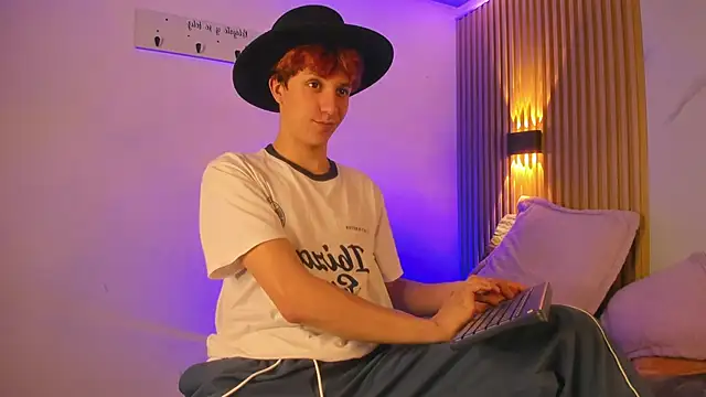 IM DAREN online show from April 14, 3:45 am