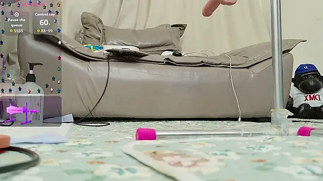 fox-yiyi online show from April 8, 7:52 am