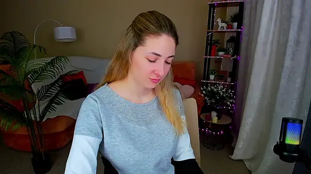 SensitiveSooul online show from March 12, 7:20 pm