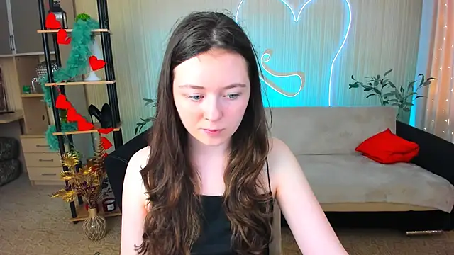 Snapshot of AlluringLookk chatting on July 22, 12:19 pm AlluringLookk online show from July 22, 12:19 pm