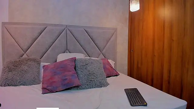 Im Manu online show from February 6, 12:52 pm