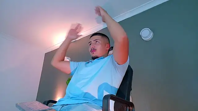 MrFox   online show from October 7, 7:22 pm