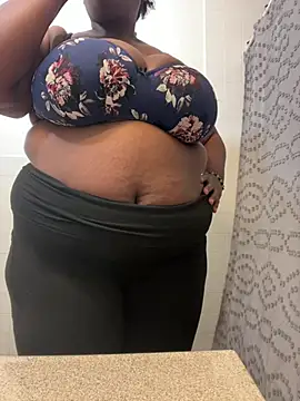 Cocomamii1 online show from June 12, 3:38 am