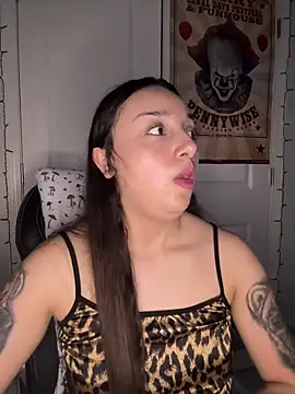 CharmingMaddie online show from February 26, 8:13 am