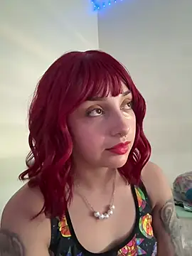 Snapshot of CharmingMaddie chatting on July 12, 11:40 pm CharmingMaddie online show from July 12, 11:40 pm