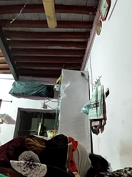 Snapshot of Love-pari077 chatting on December 18, 11:44 pm Love-pari077 online show from December 18, 11:44 pm