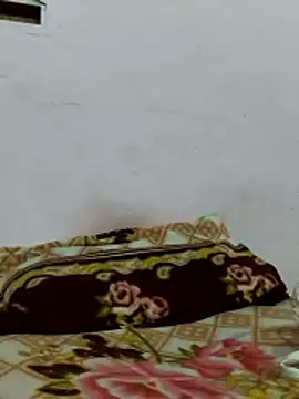 Snapshot of Love-pari077 chatting on January 8, 5:32 am Love-pari077 online show from January 8, 5:32 am