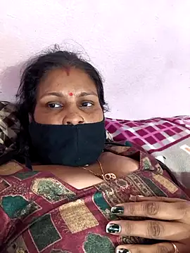 Snapshot of Love-pari077 chatting on February 12, 2:34 pm Love-pari077 online show from February 12, 2:34 pm