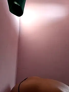 Snapshot of Love-pari077 chatting on February 14, 2:52 am Love-pari077 online show from February 14, 2:52 am