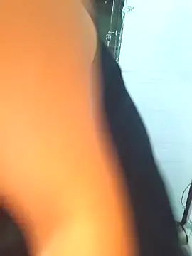 Snapshot of Love-pari077 chatting on February 19, 3:41 pm Love-pari077 online show from February 19, 3:41 pm