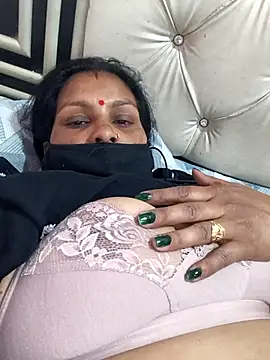 Snapshot of Love-pari077 chatting on March 2, 8:43 am Love-pari077 online show from March 2, 8:43 am