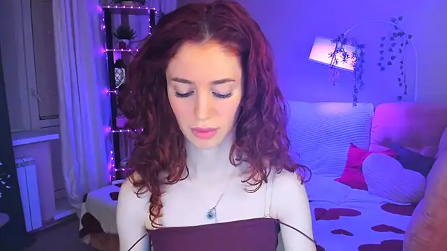 ChristinaConteeree online show from June 25, 7:18 pm