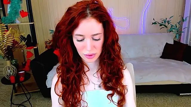 ChristinaConteeree online show from June 27, 7:19 pm