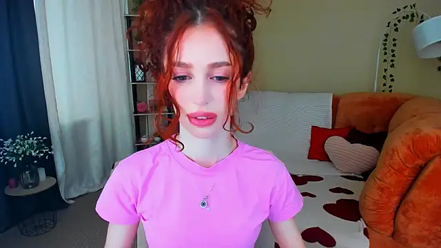 ChristinaConteeree online show from July 9, 11:14 am