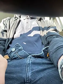 charl-5 online show from December 15, 12:09 pm