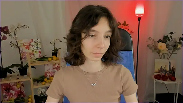 EmmanuellBrown online show from January 9, 4:04 am