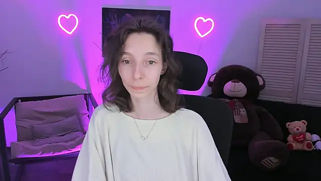 EmmanuellBrown online show from April 1, 1:41 pm