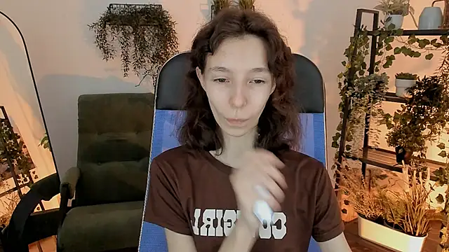 EmmanuellBrown online show from April 12, 1:21 am