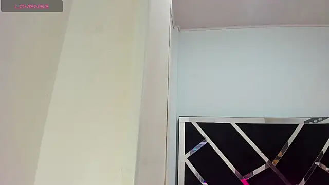 iisabella noa online show from October 24, 1:18 pm