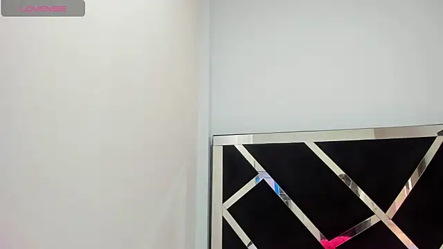 iisabella noa online show from October 25, 1:51 pm