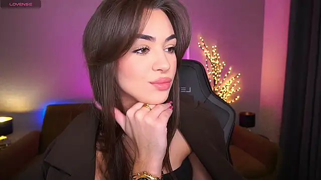 EricaSin online show from November 3, 7:09 am