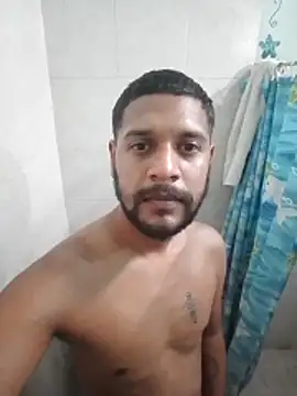 DebuggedLawn online show from April 4, 9:01 pm