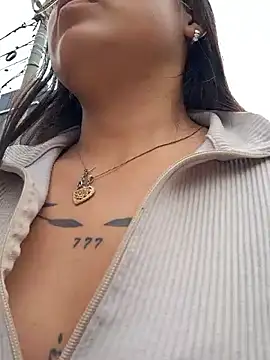 LunaHot 777 online show from December 20, 6:37 pm