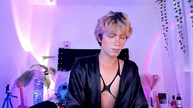 Cooperrosscute233 online show from March 26, 4:12 pm