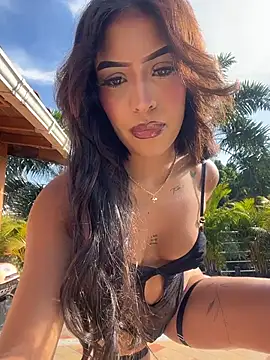 Snapshot of MystiqueXXX chatting on June 20, 1:14 pm MystiqueXXX online show from June 20, 1:14 pm