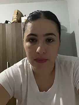 IvettSt  online show from August 4, 3:21 am