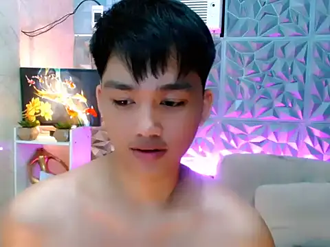 Mister officer69 online show from June 20, 1:14 pm