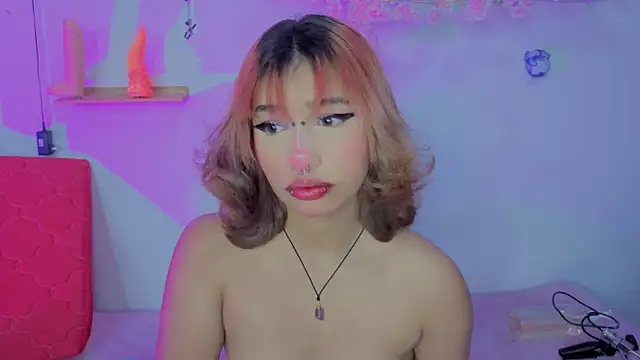 zoelight18 online show from October 23, 7:34 pm