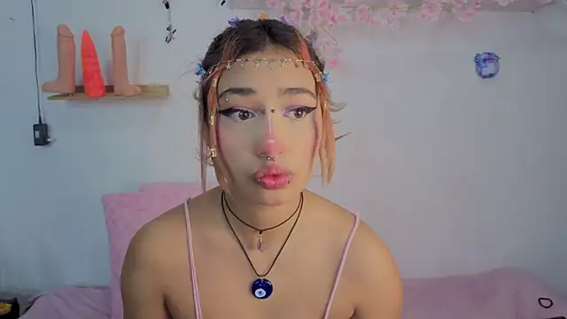 zoelight18 online show from October 25, 6:02 pm