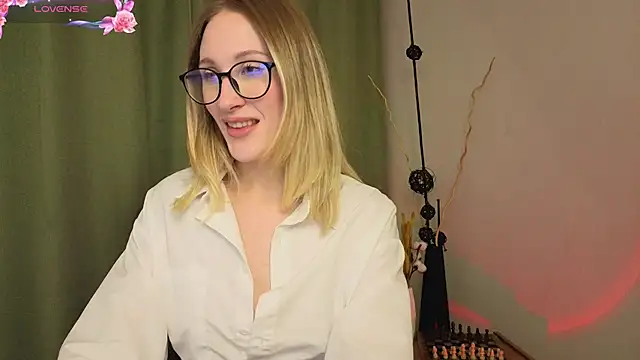 BiancaHelo online show from September 24, 11:24 am