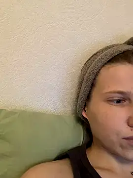 Leya F online show from September 18, 6:54 pm