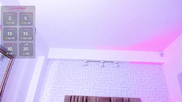 naishaa  online show from December 18, 6:47 pm