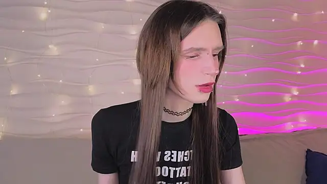 madi snow online show from January 17, 5:45 am