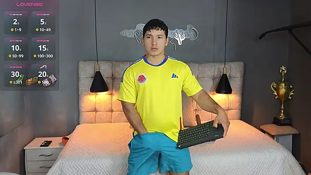 Horny nick18 online show from September 30, 10:42 am