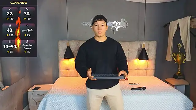 Horny nick18 online show from October 6, 1:08 pm