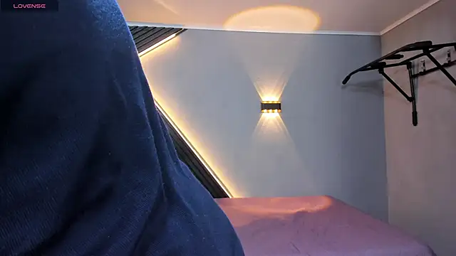 Horny nick18 online show from April 18, 11:14 am