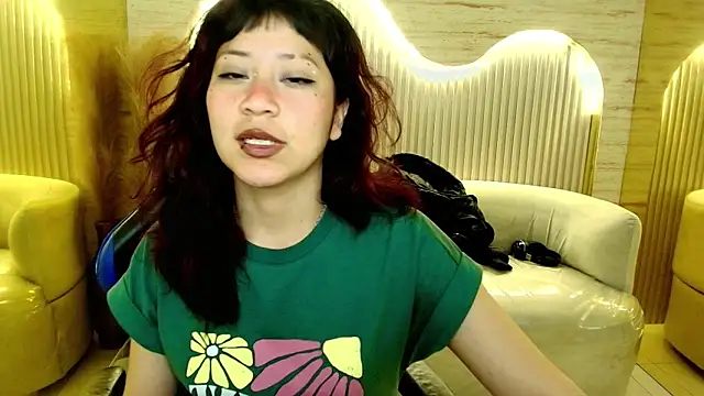 valentina r  online show from March 12, 3:12 am