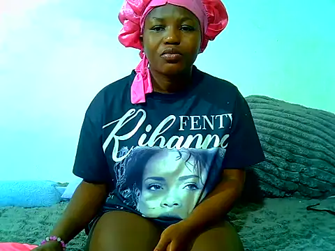 SweetHoney21  online show from June 2, 7:43 am