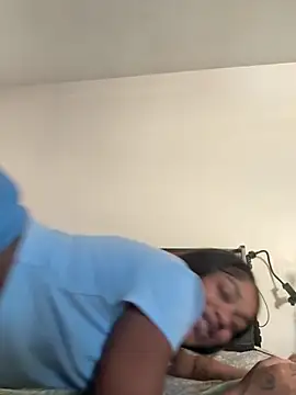 Snapshot of PrettyBabriexox chatting on October 26, 4:24 pm PrettyBabriexox online show from October 26, 4:24 pm