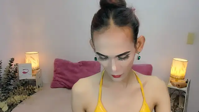 Snapshot of tsmokemachine chatting on November 2, 1:46 pm tsmokemachine online show from November 2, 1:46 pm