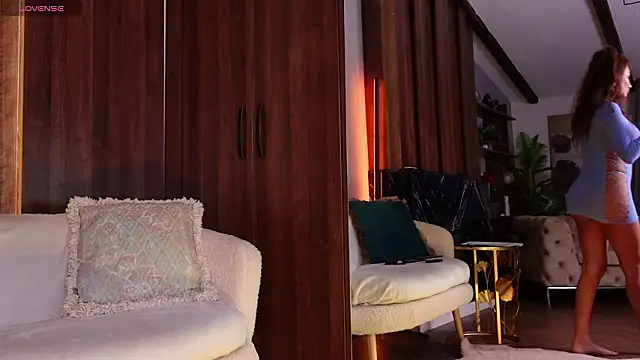 QueenMarX online show from March 10, 7:52 pm